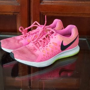 Women's Nike Pegasus 31